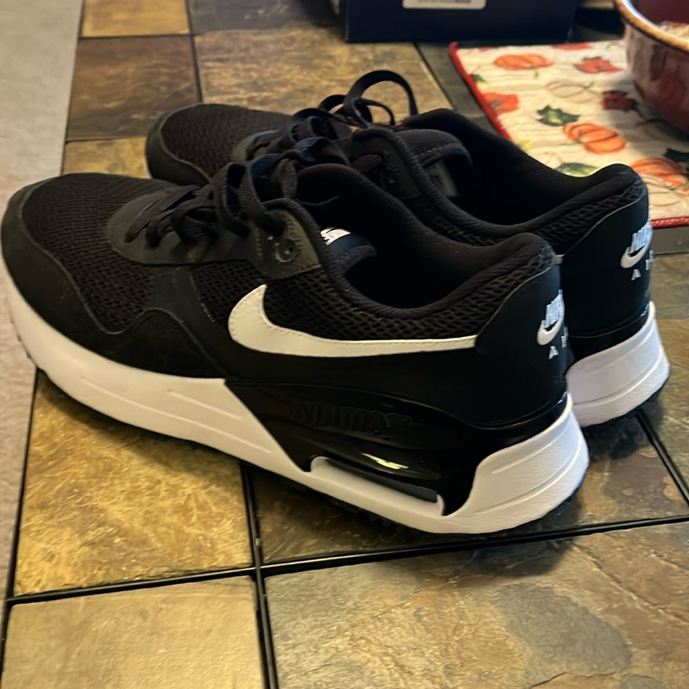 COPY - Never Worn Black Nike size 13
